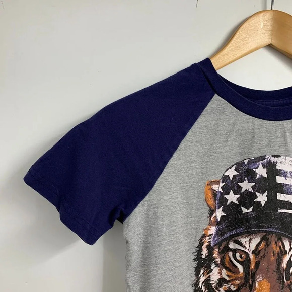 Tommy Bahama Boys Tiger Cap Baseball Short Sleeve Cotton Shirt Size M 7/8 - Picture 3 of 12